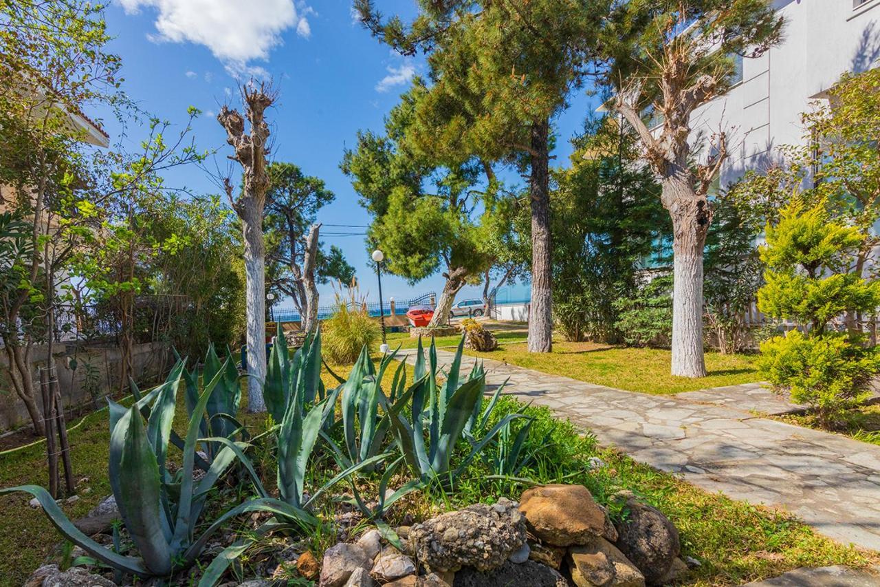 Galazia Akti Seaside Apartments Nikiti  Extérieur photo