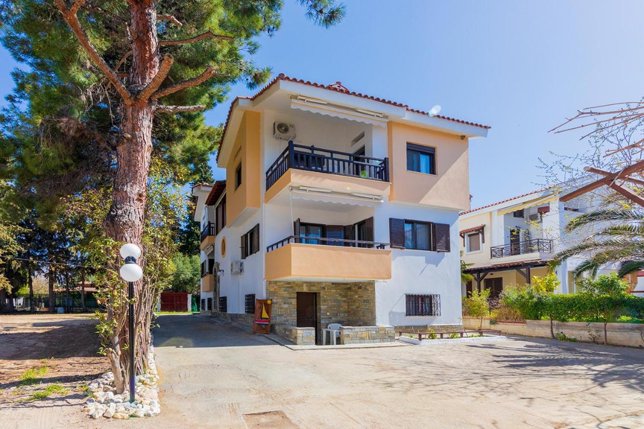Galazia Akti Seaside Apartments Nikiti  Extérieur photo