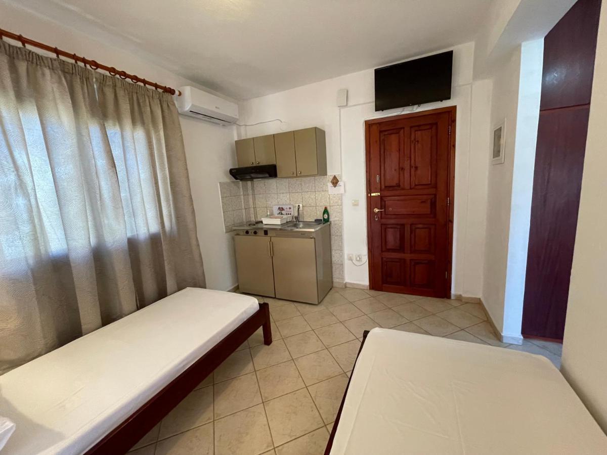 Galazia Akti Seaside Apartments Nikiti  Extérieur photo