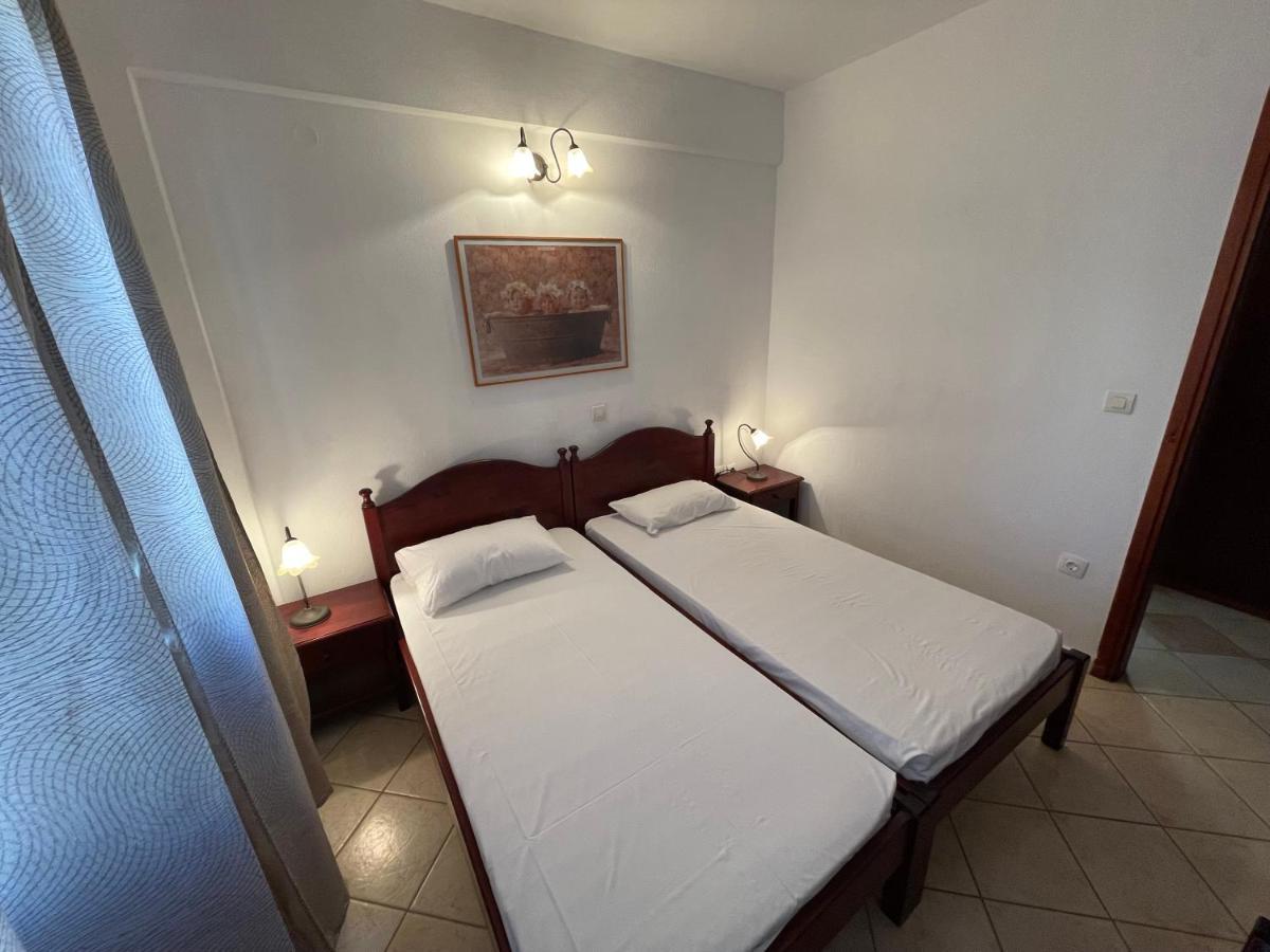 Galazia Akti Seaside Apartments Nikiti  Extérieur photo