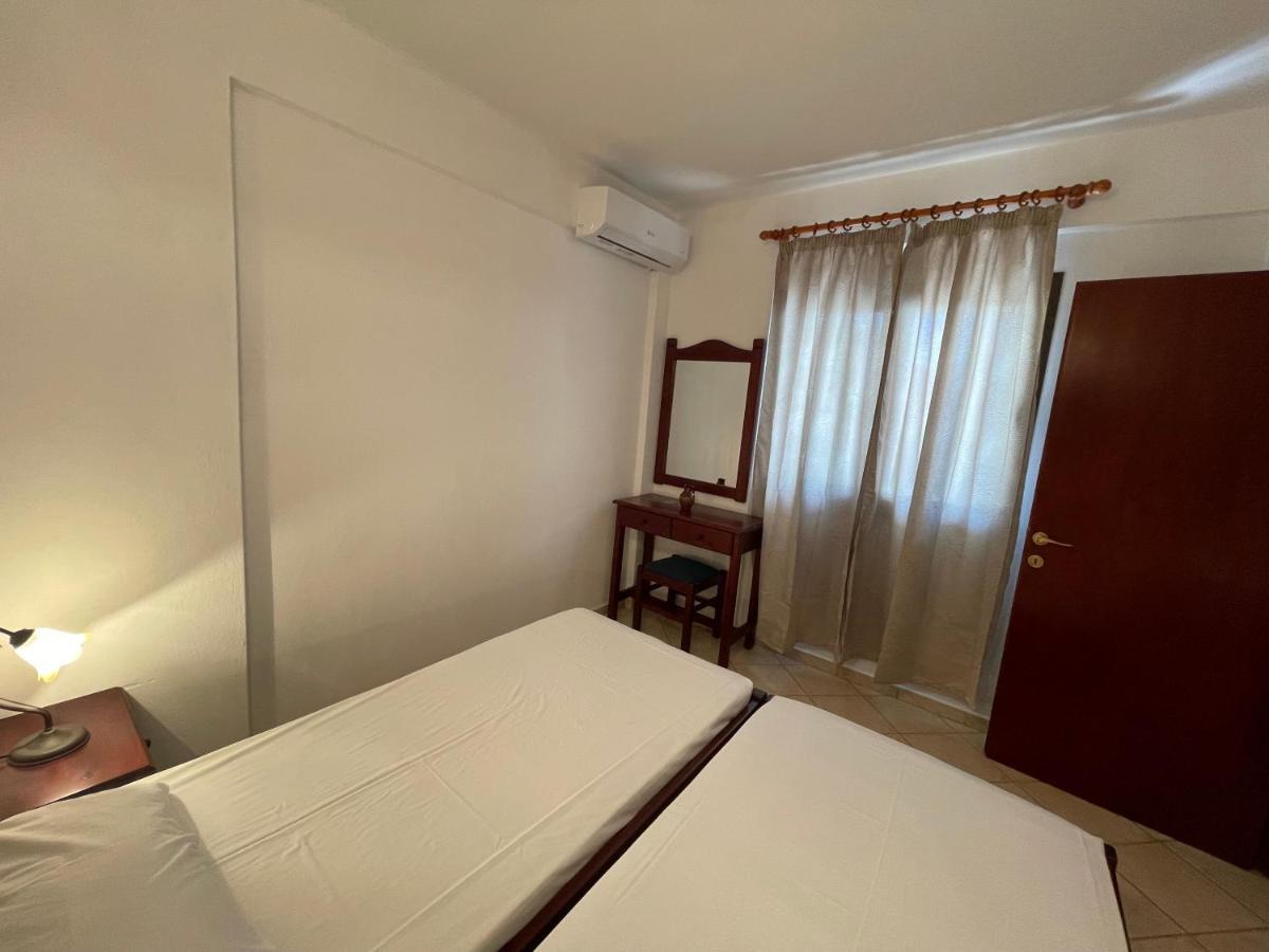 Galazia Akti Seaside Apartments Nikiti  Extérieur photo