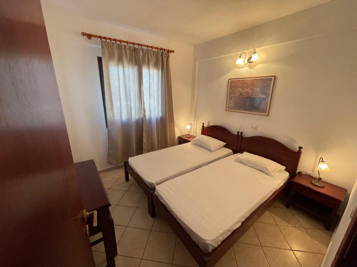 Galazia Akti Seaside Apartments Nikiti  Extérieur photo